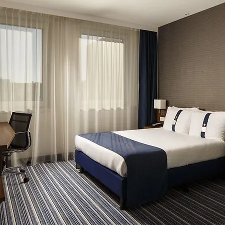 Hotel Express Amsterdam - Schiphol By Ihg 3*