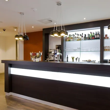 Hotel Express Amsterdam - Schiphol By Ihg 3*