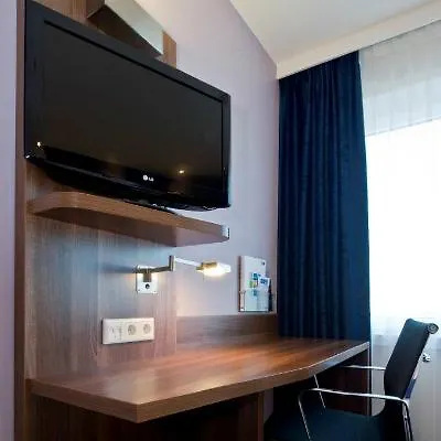 Otel Express Amsterdam - Schiphol By Ihg