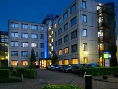 Hotel Express Amsterdam - Schiphol By Ihg 3*