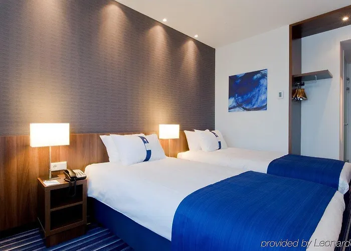 快捷假日酒店 3*