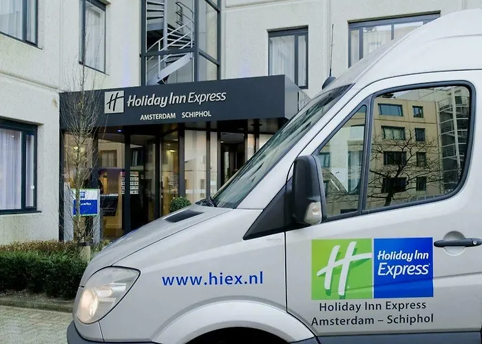 快捷假日酒店 3*